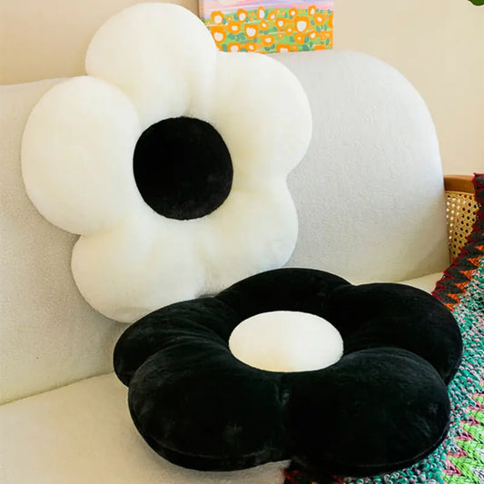 Black & White Flower Cushion netstar®