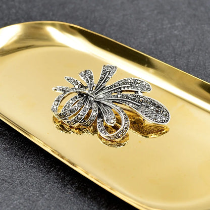 Rhinestone Black Flower Brooche