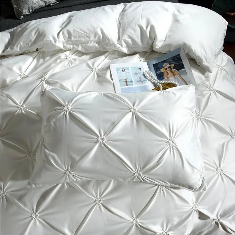 Silk Bedding Exclusive Set Solus™