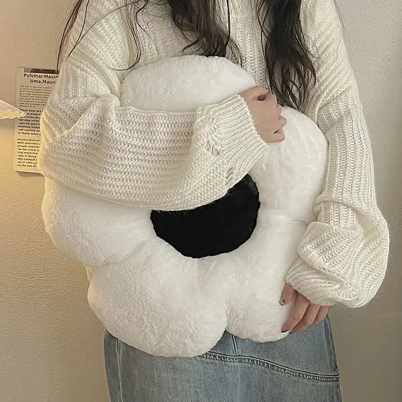 Black & White Flower Cushion netstar®